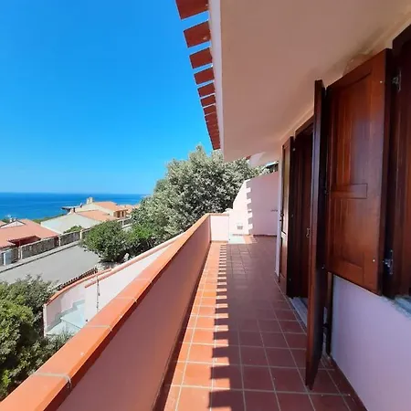 Il Giglio Vista Mare Apartment *